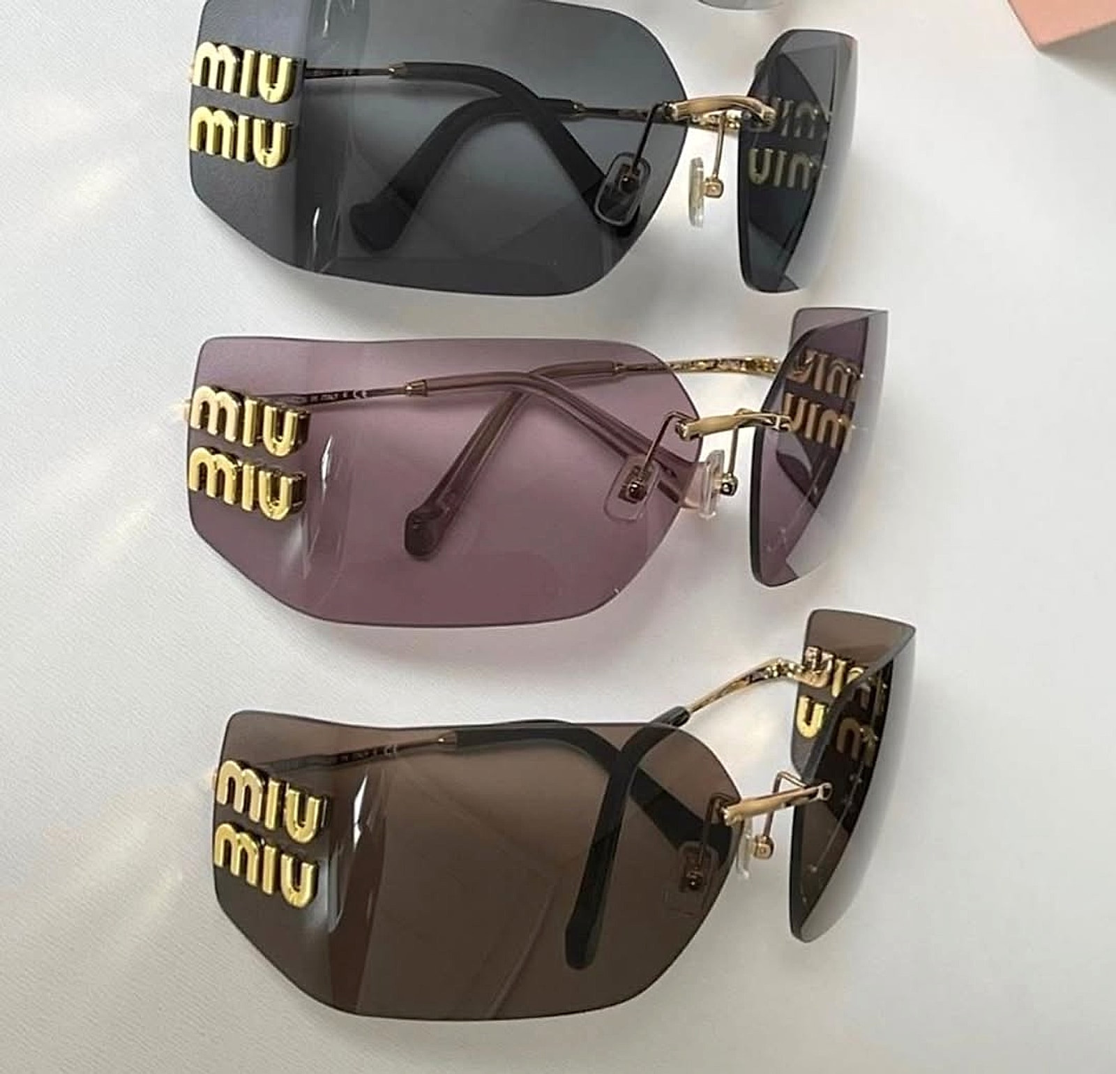 Available in 3 shades