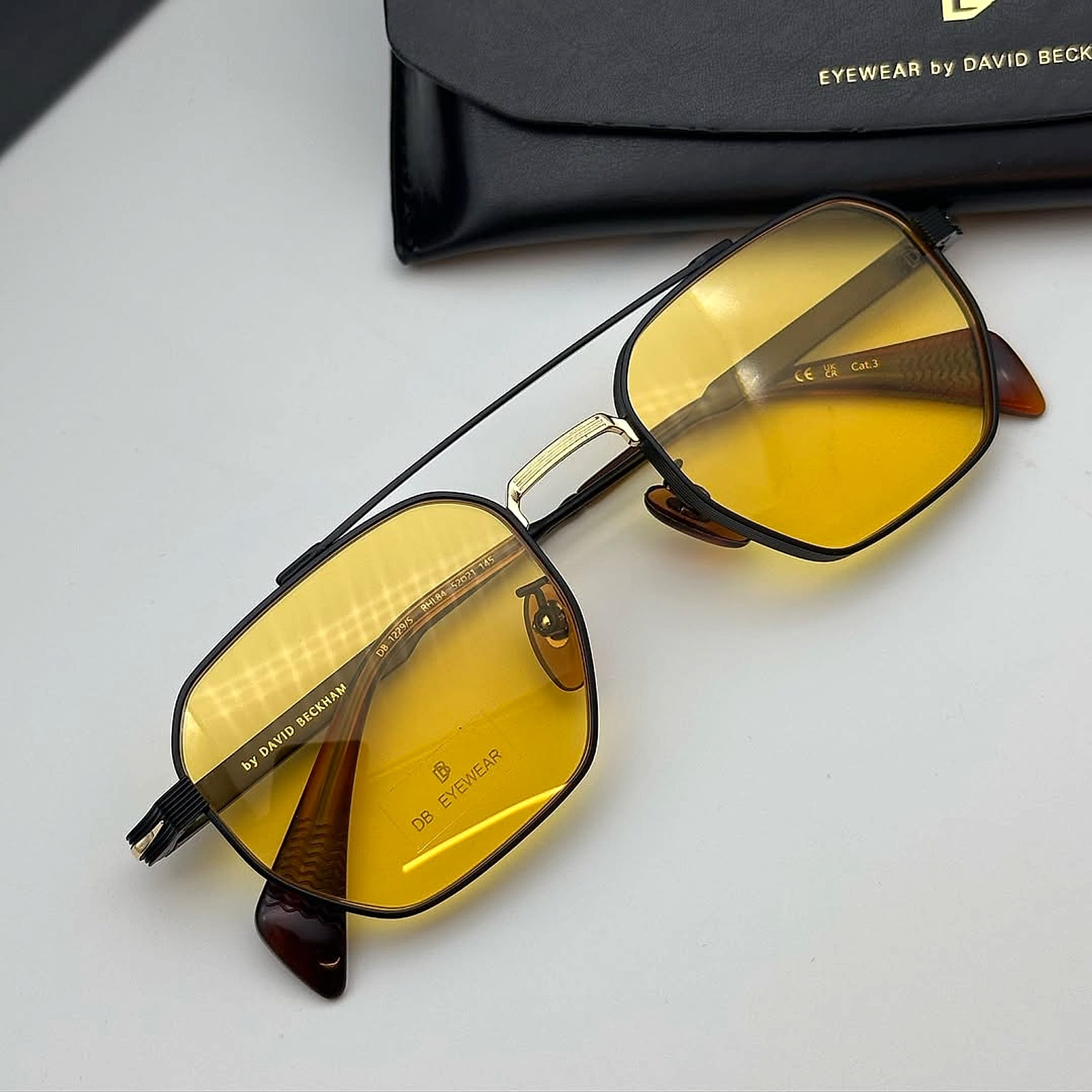 David B Matte Black Gold-Yellow Anti reflex 52mm