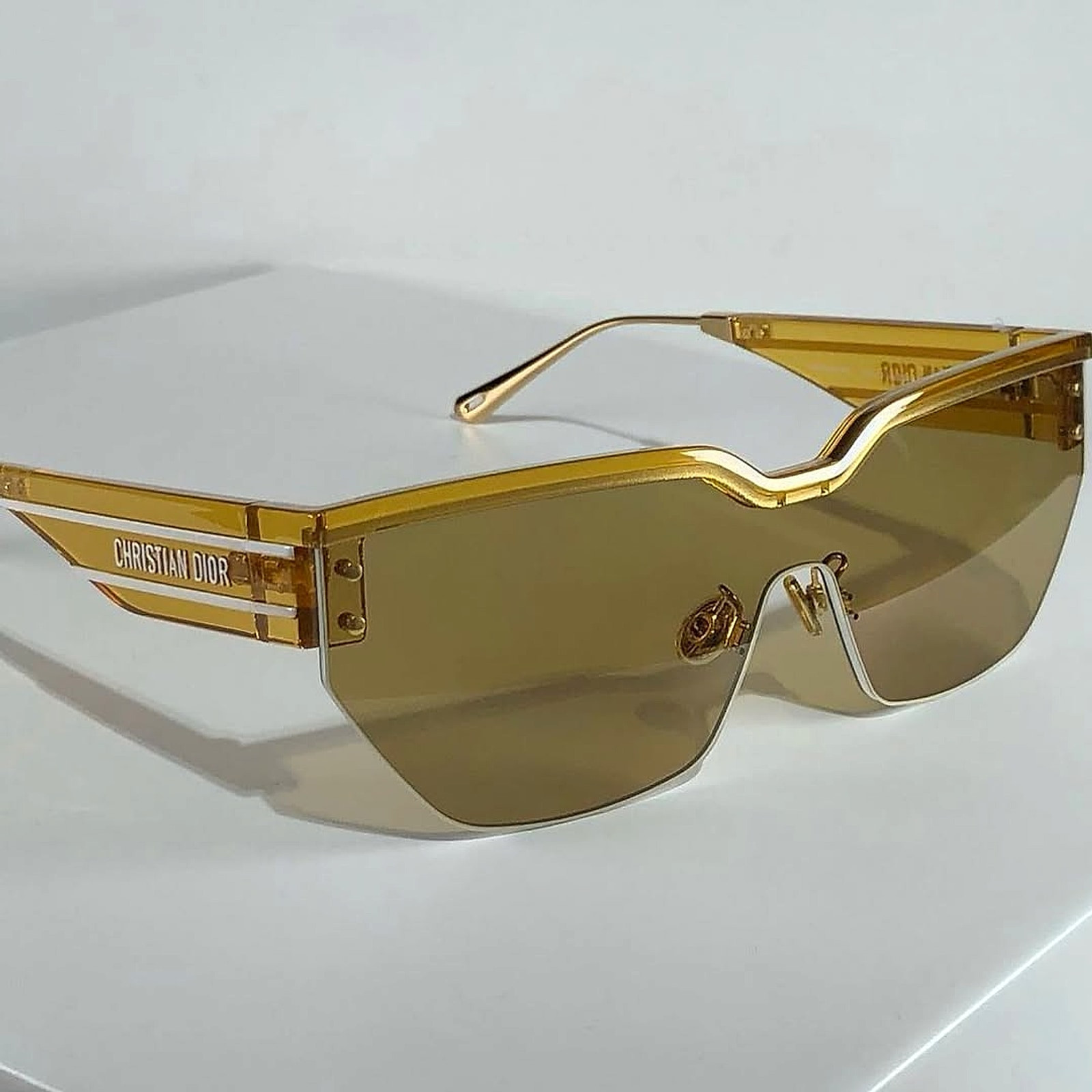 DiorClub m3u Available in 3 Colors