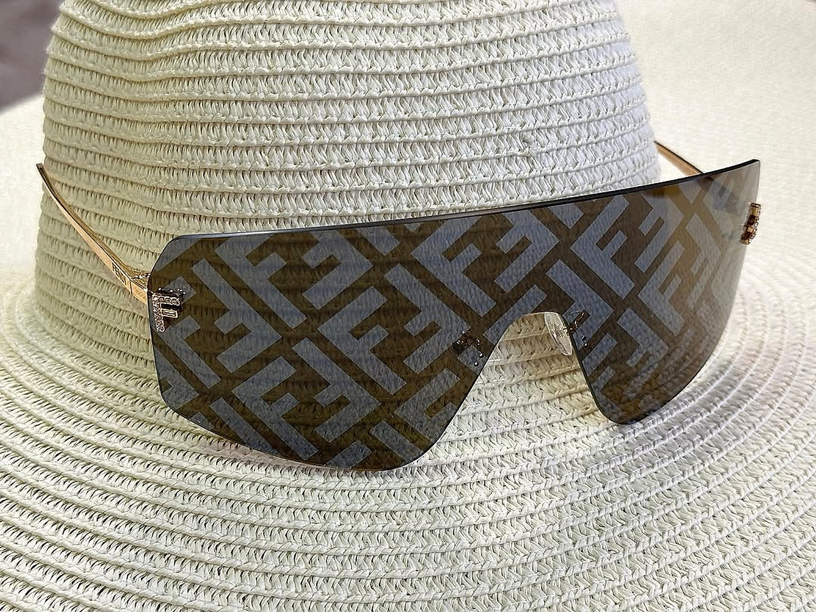 Mask Mirror by FF New Collection 2025