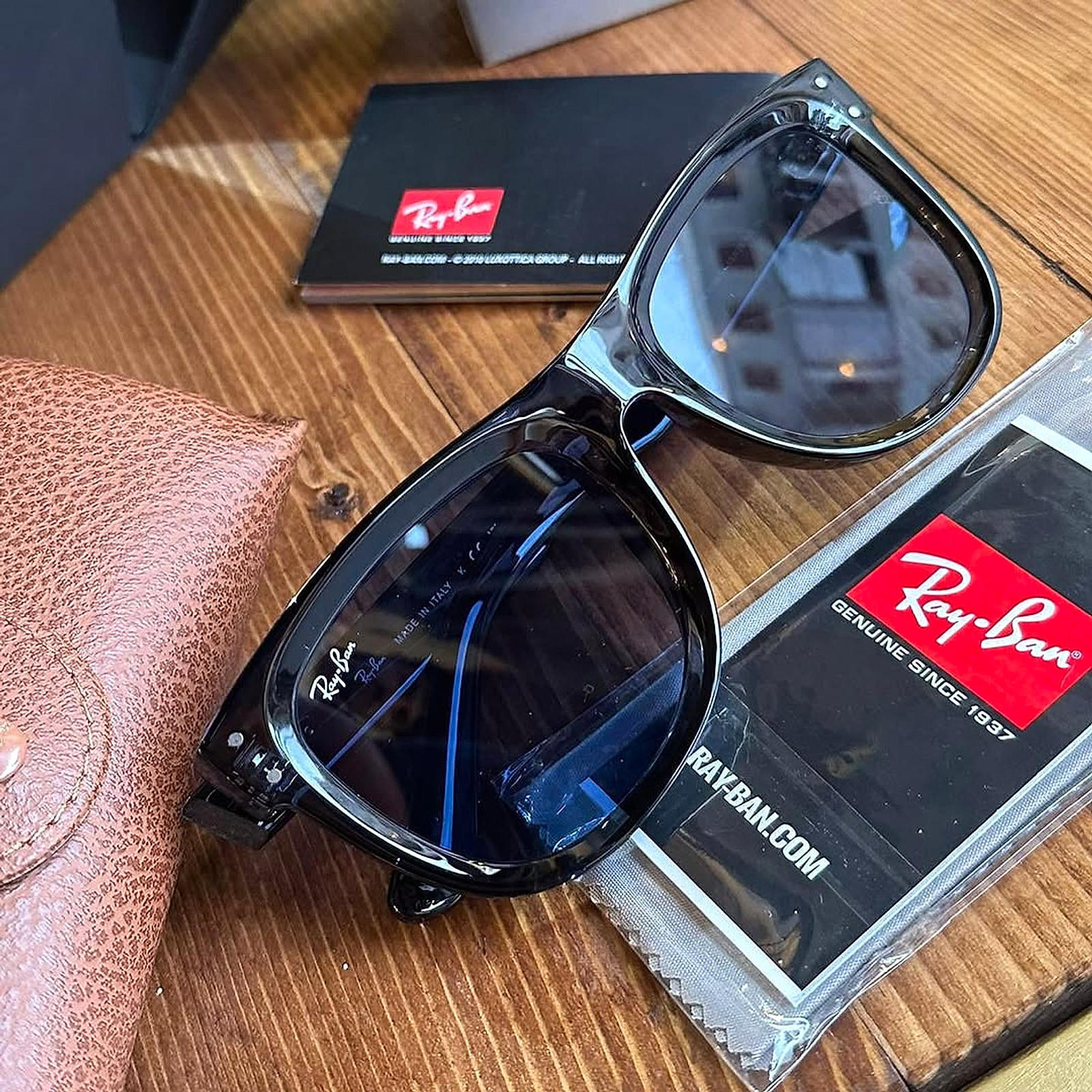 Wayfarer Reverse Blue