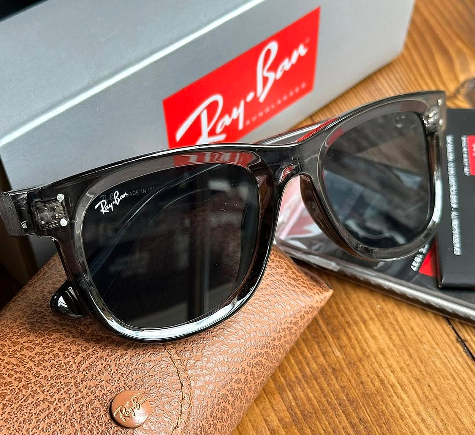 Wayfarer Reverse New Collection 2024 RBR0502S 50mm Grey Transparent